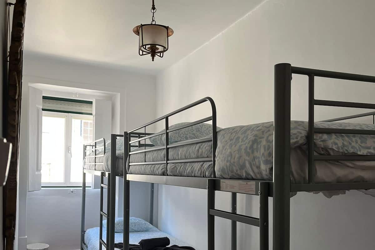 Standard Room | Free WiFi, bed sheets