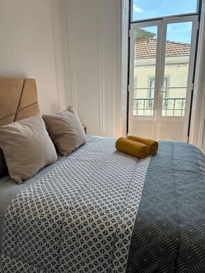 Free WiFi, bed sheets - Grupo Lisboa Apartamentos Silva Carvalho (Lisbon)