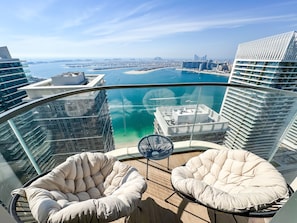 Terrace/patio - High floor Panoramic 2BR & Private Beach (Dubai)