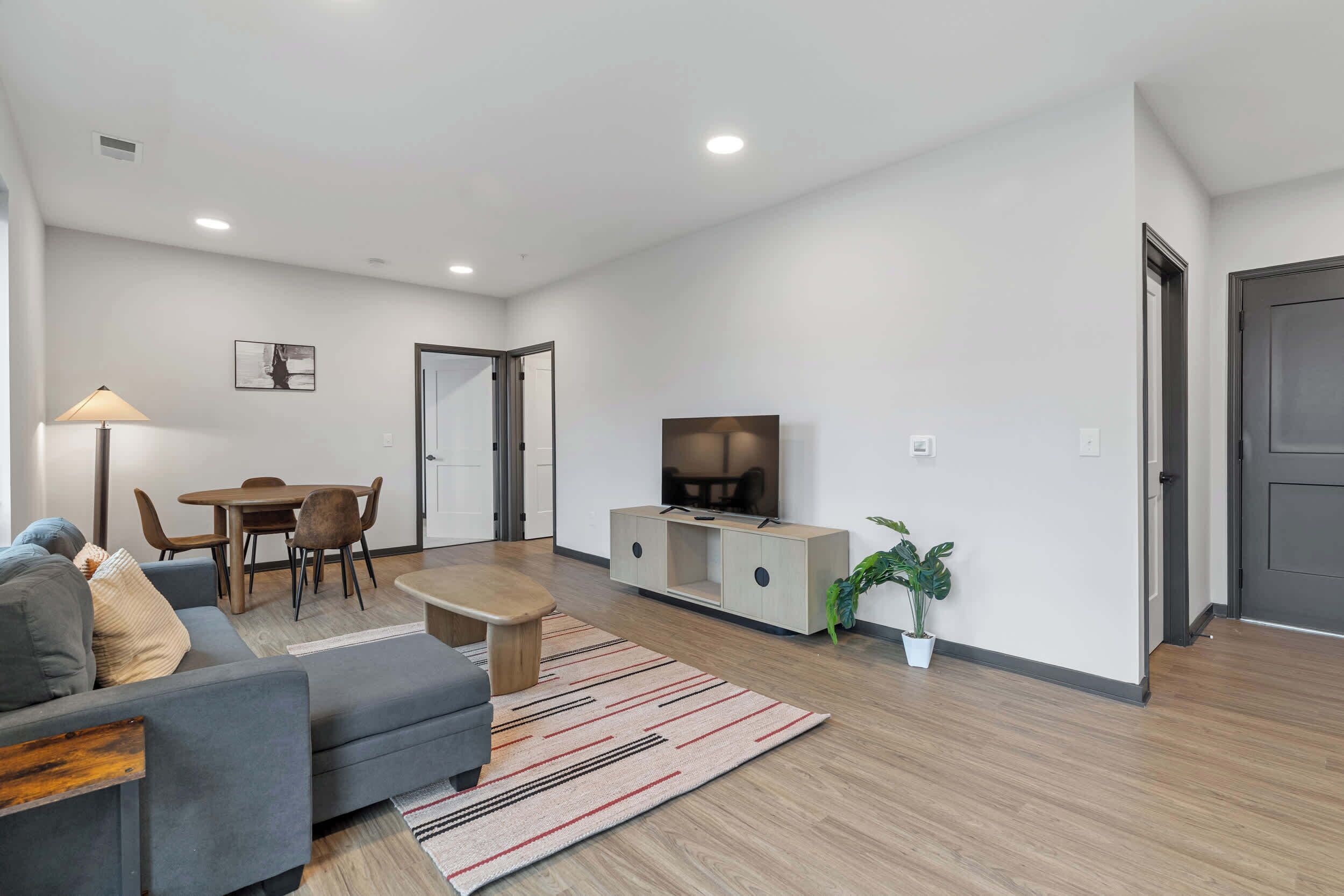 Téléviseur, bureau