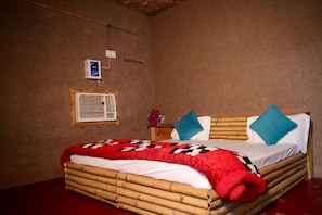 Ropa de cama de alta calidad, colchones con efecto memoria y escritorio 