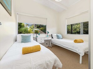 3 bedrooms, WiFi, bed sheets