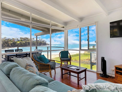 Pet-Friendly Waterfront, Malua Bay | Strathnaver