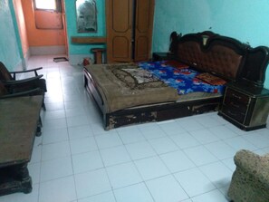 华丽双人房 | 免费 WiFi、床单