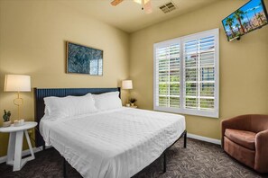 1 bedroom, iron/ironing board, WiFi, bed sheets - Overlook Oasis A | 1BR Legacy Villa (La Quinta)