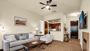 Living area - The Desert Loft A | 1BR Legacy Villa (La Quinta)