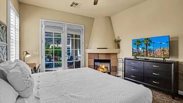 Desk, iron/ironing board, WiFi, bed sheets