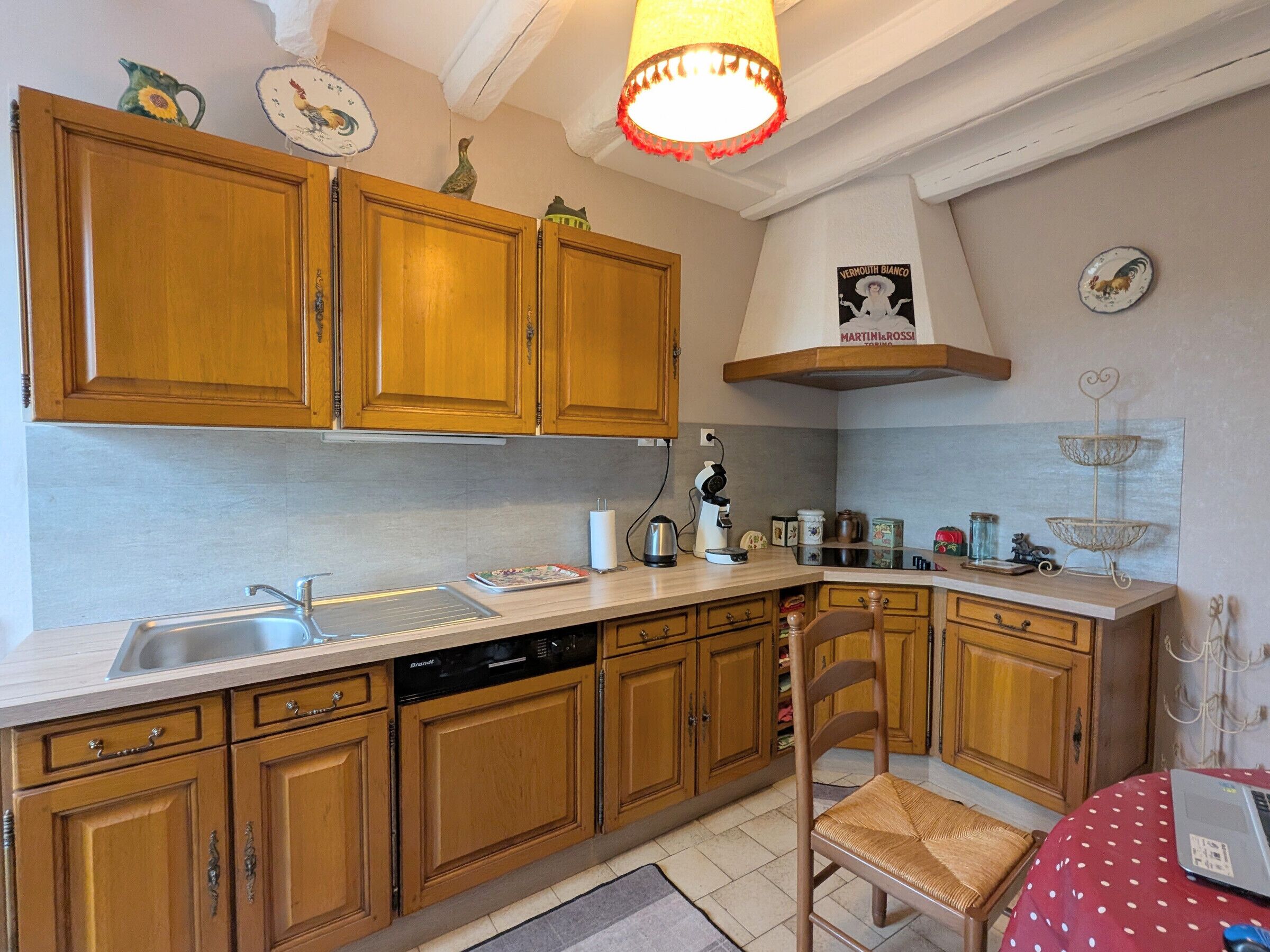 Kjøleskap, mikrobølgeovn og oppvaskmaskin