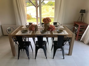 Dining - Spacious house with spa, pets allowed, near Épinal (Dounoux)