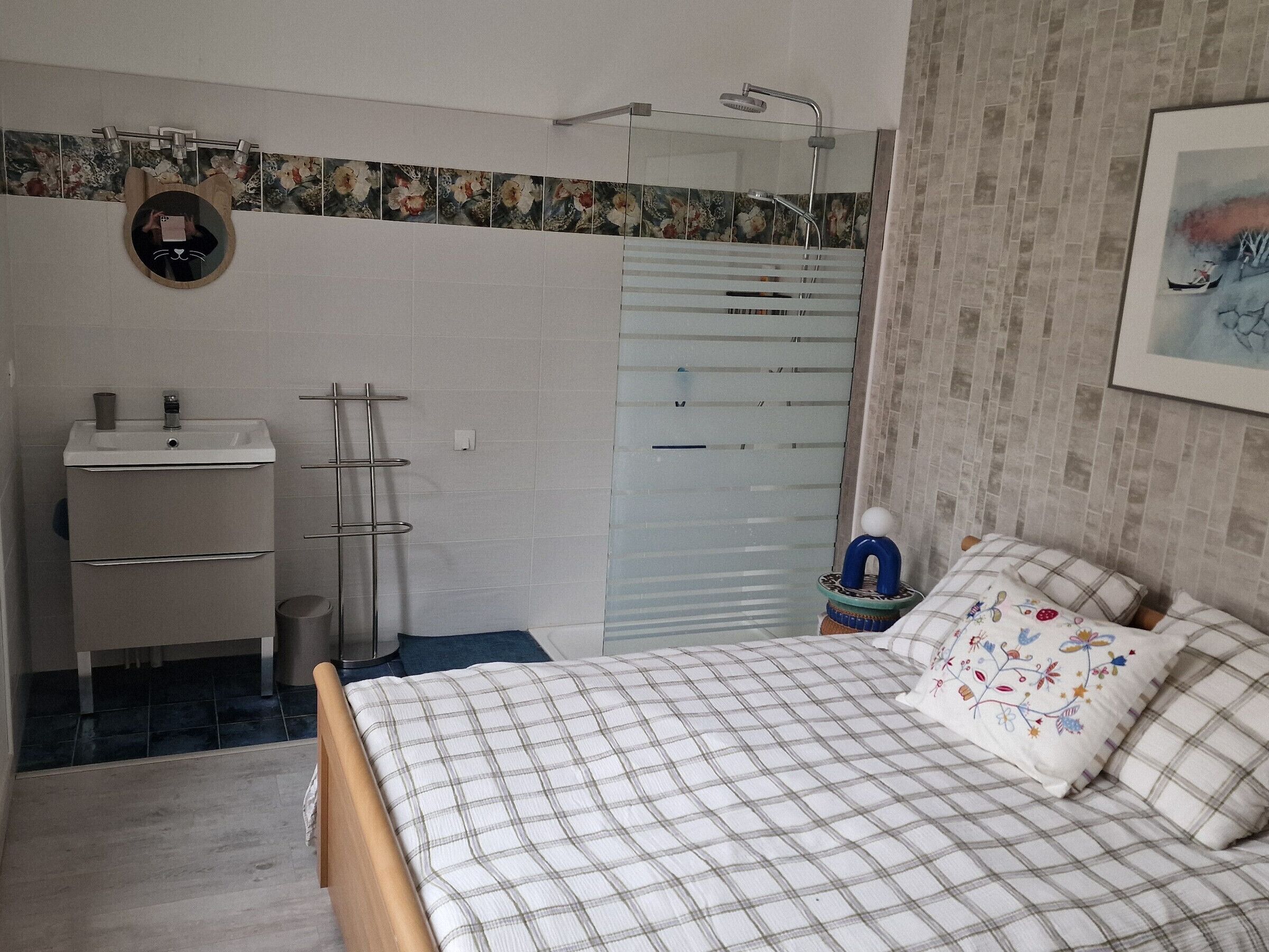 1 chambre, Wi-Fi gratuit, draps fournis