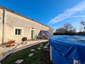 Terrace/patio - Family cottage with shared pool, terrace, and WiFi (Ségry)
