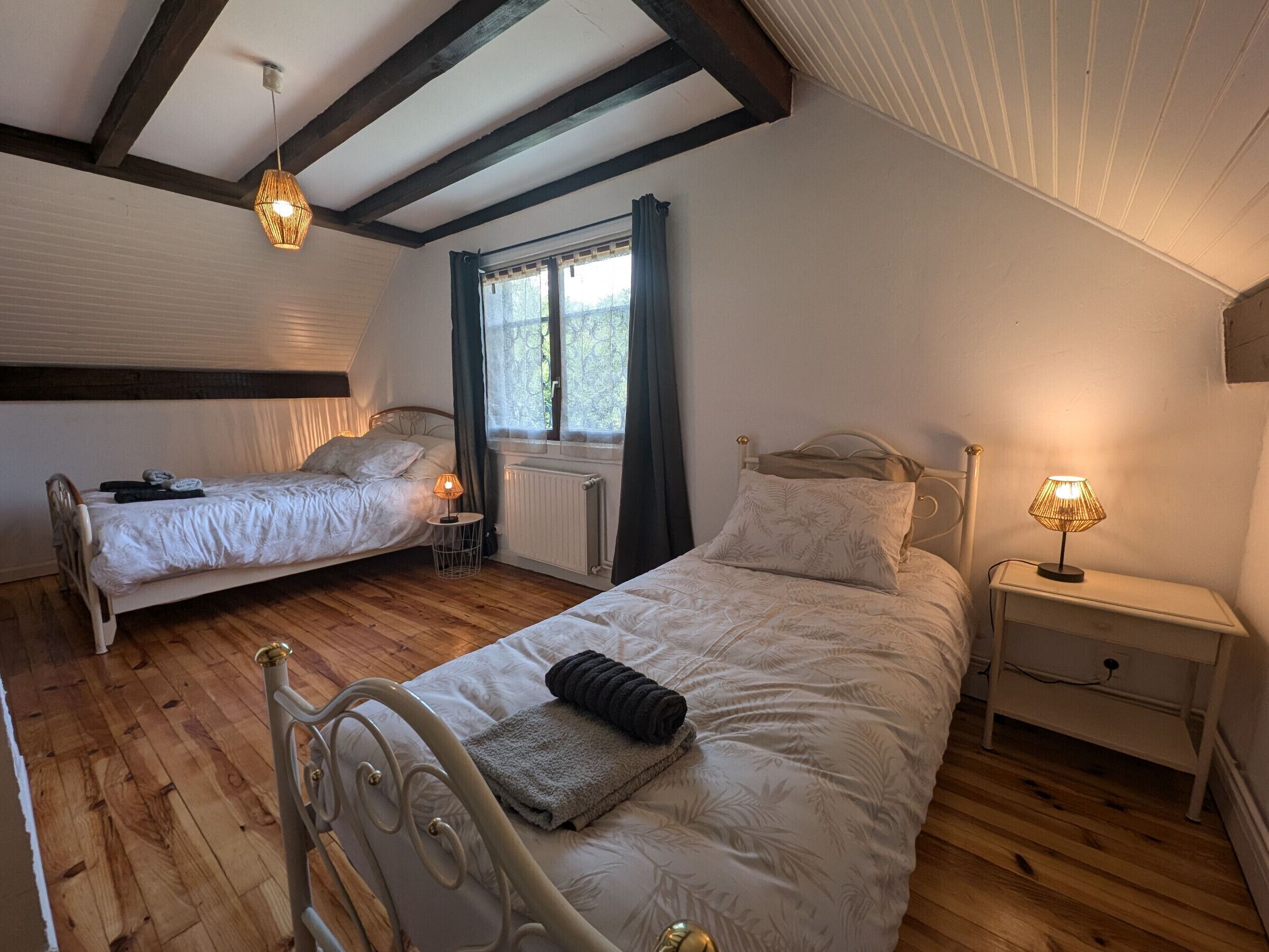 4 bedrooms, free WiFi, bed sheets