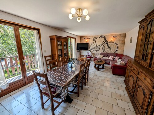 Grande maison proche des Vosges, idéale cyclisme et randonnée, animaux admis, vélos à dispo