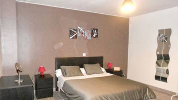 7 chambres, draps fournis