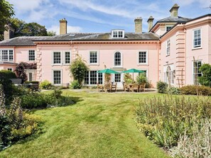 Exterior - Large Manor House with Pool, Hot Tub & Gardens (Norwich)