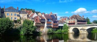 Cozy townhouse with garden near Argenton-sur-Creuse