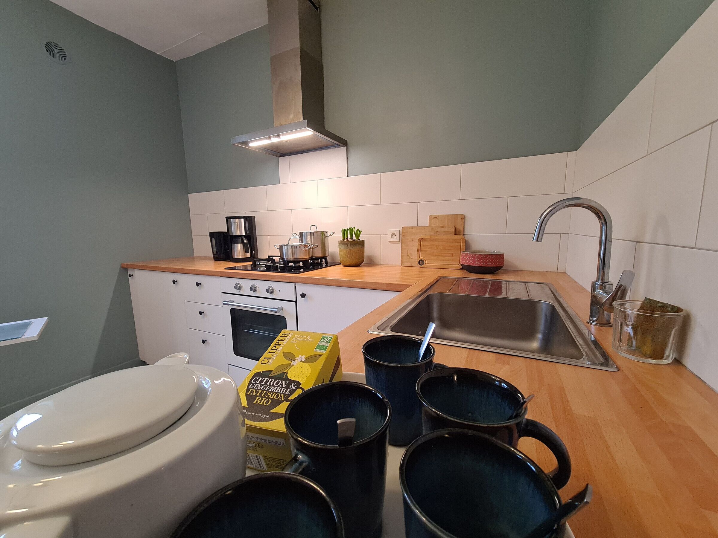 Fridge, microwave, dishwasher