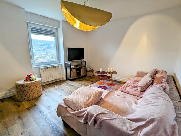 2 soverom, wi-fi (inkludert) og sengetøy