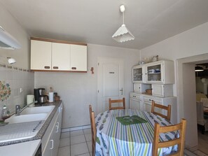 Fridge, microwave, dishwasher