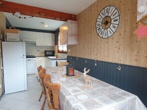Dining - Family chalet Vosges with foosball and pets allowed (Ventron)