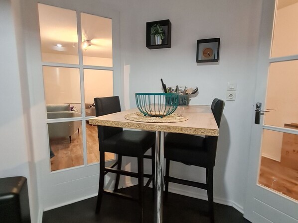 Dining - Central and quiet apartment, near Stanislas Square (Nancy)