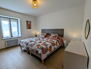2 bedrooms, free WiFi, bed sheets - Renovated cottage with parking near Saint-Dié-des-Vosges (Saint-Michel-sur-Meurthe)