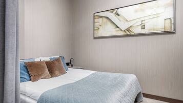 Apartment, 1 Bedroom | 1 bedroom, iron/ironing board, free WiFi