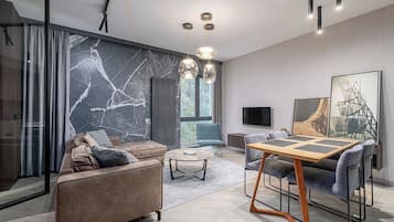 Apartment, 1 Bedroom | 1 bedroom, iron/ironing board, free WiFi