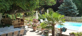 18th-century restored rooms with WiFi in the heart of Loire Castles