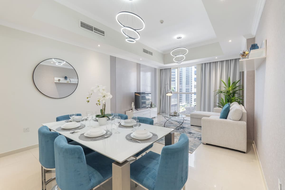 Een 42-inch smart-tv met digitale zenders, Netflix en streamingdiensten