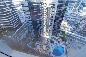 View from property - Heaven Crest Vacation Homes Downtown - Studio, 1, & 3 Bedroom Suites 2 minute walk to Dubai Mall and Burj Khalifa (Dubai)