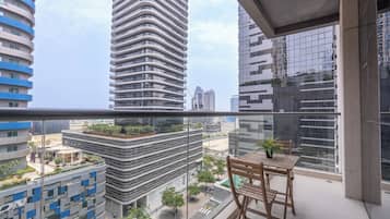 Premier appartement, Meerdere bedden, balkon, uitzicht op de stad | Uitzicht vanaf balkon