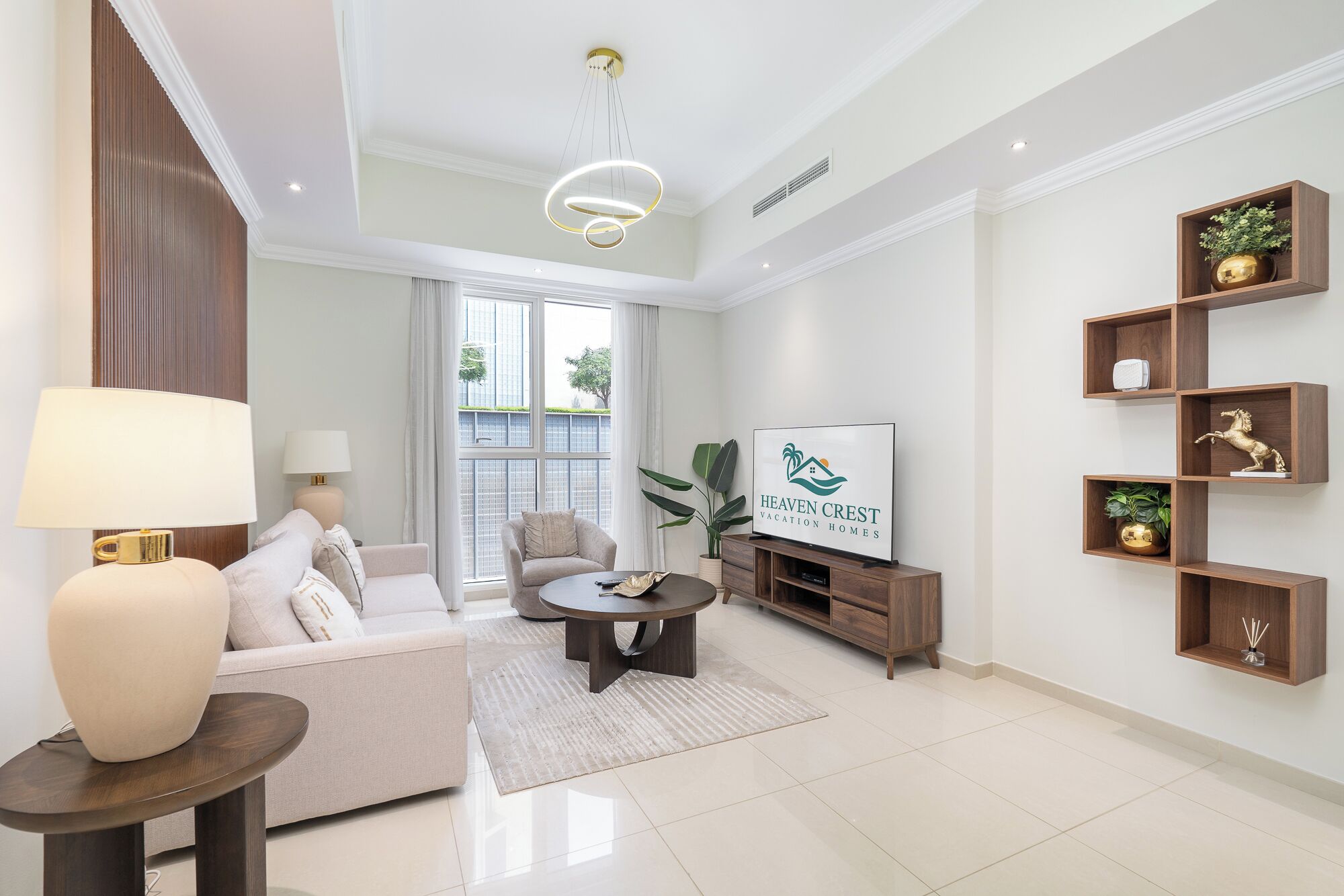 Een 42-inch smart-tv met digitale zenders, Netflix en streamingdiensten