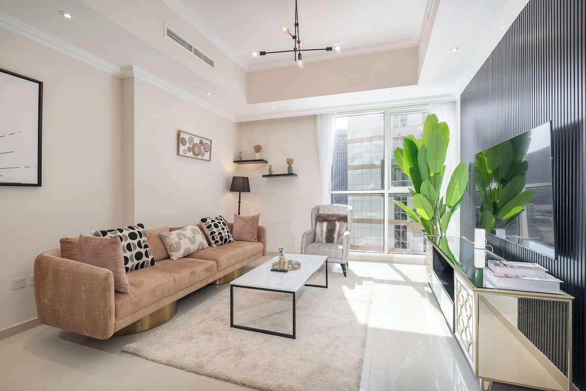 Een 42-inch smart-tv met digitale zenders, Netflix en streamingdiensten