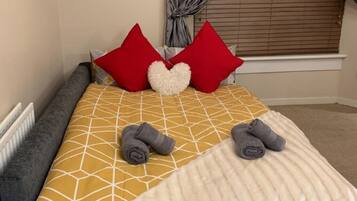 1 bedroom, iron/ironing board, WiFi, bed sheets