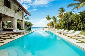 Pool - Spacious Villa in Dominican Republic (La Romana)