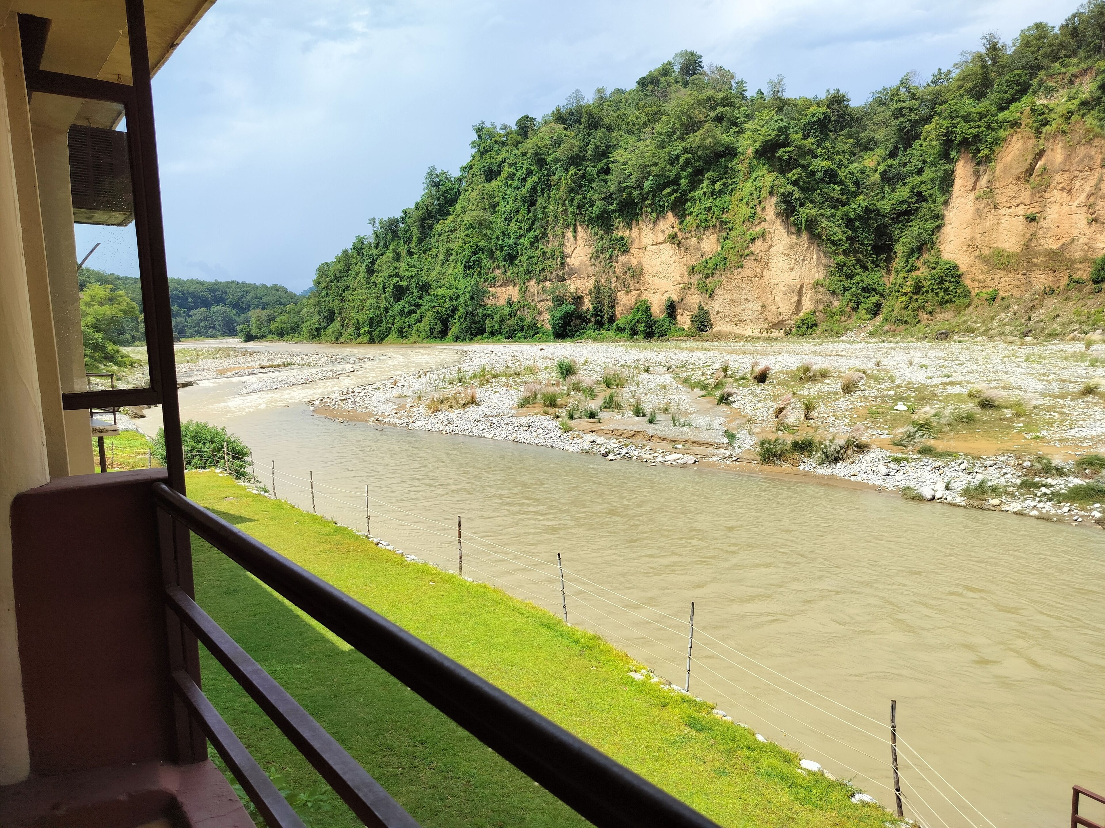 Premium Room, River View | Premium bedding, memory-foam beds, in-room safe, individually decorated