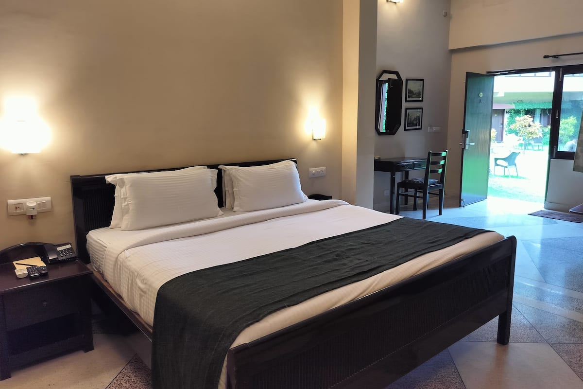 Premium bedding, memory-foam beds, in-room safe, desk