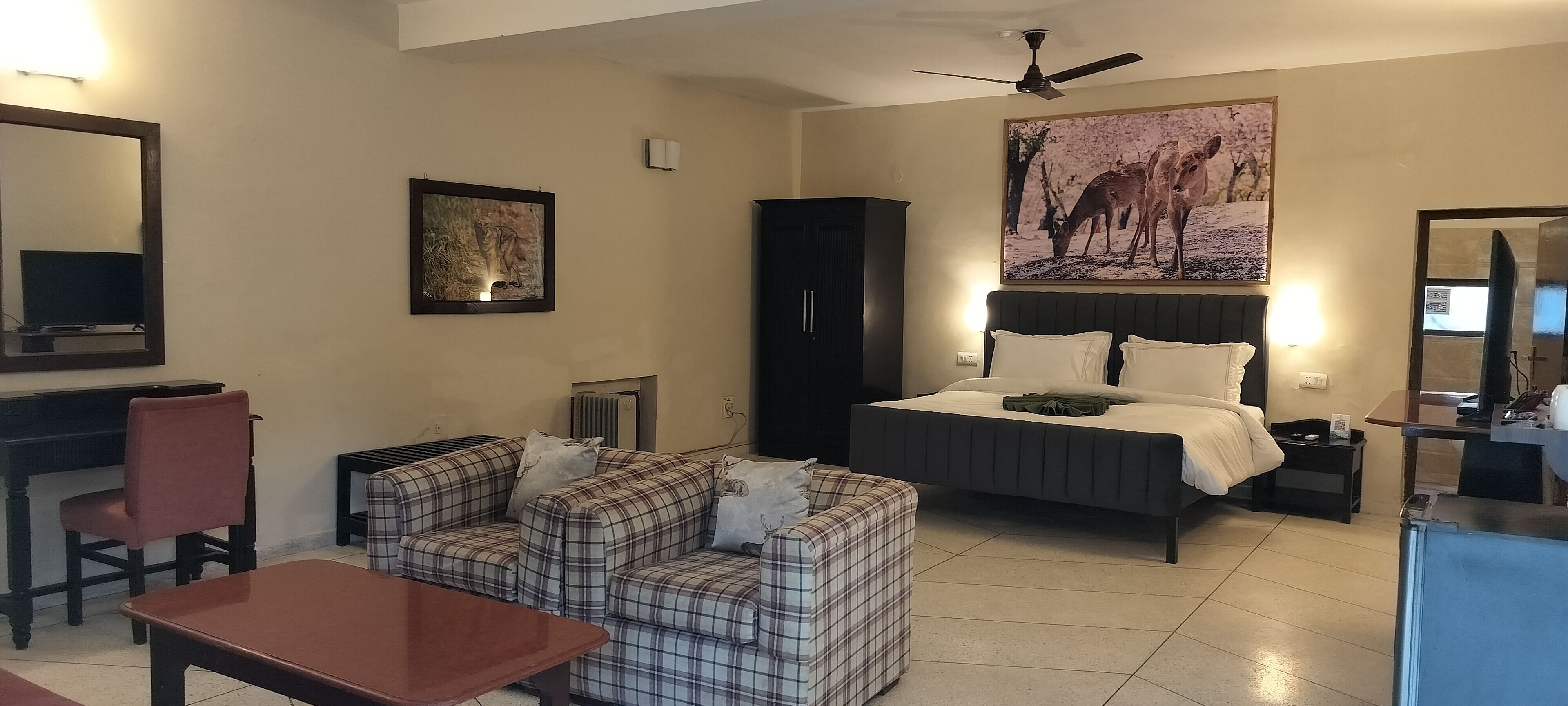 Deluxe Room, Garden View | Premium bedding, memory-foam beds, in-room safe, individually decorated