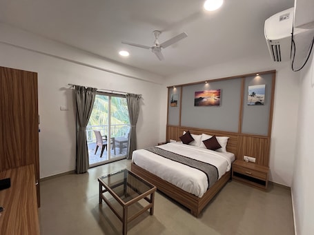 Habitación doble Deluxe | Wifi gratis . SURYAPRABHA HOLIDAY HOMES