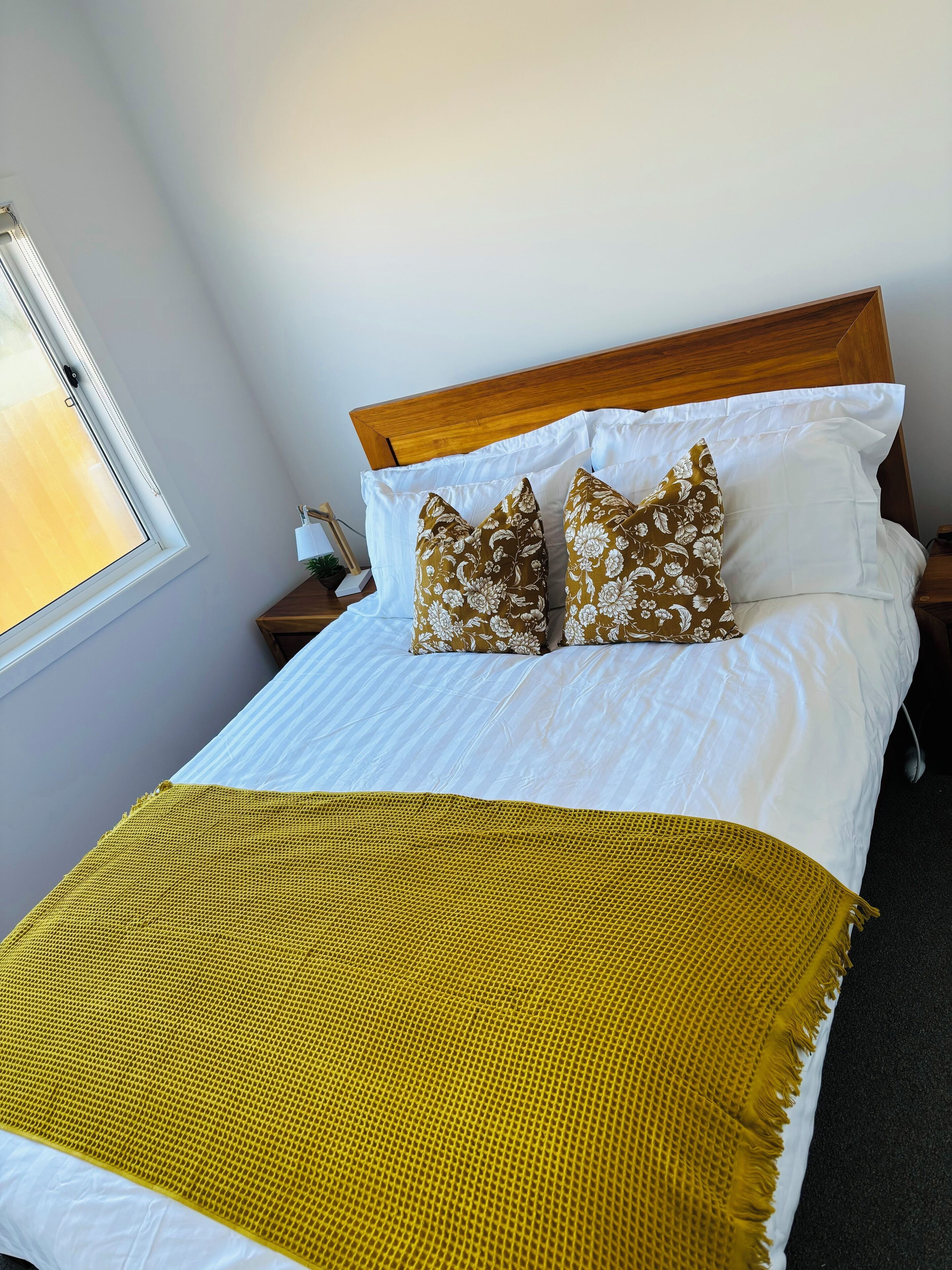 4 bedrooms, iron/ironing board, WiFi