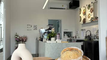 Cafe