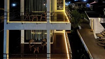 Deluxe-dobbeltværelse - udsigt til flod | Balkon