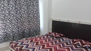 Free WiFi, bed sheets