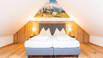 ์ํํธ | 2 ๊ฐ์ ์นจ์ค