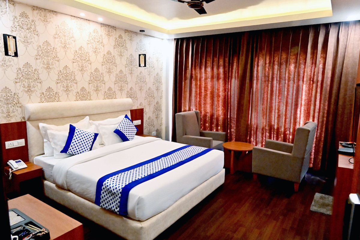 WiFi (free), bed sheets