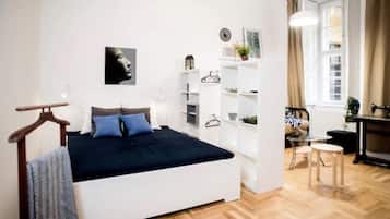 2 bedrooms, iron/ironing board, free WiFi, bed sheets