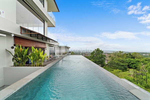 Outdoor pool - Dasha Villa by Kozystay - Jimbaran (Kutuh)
