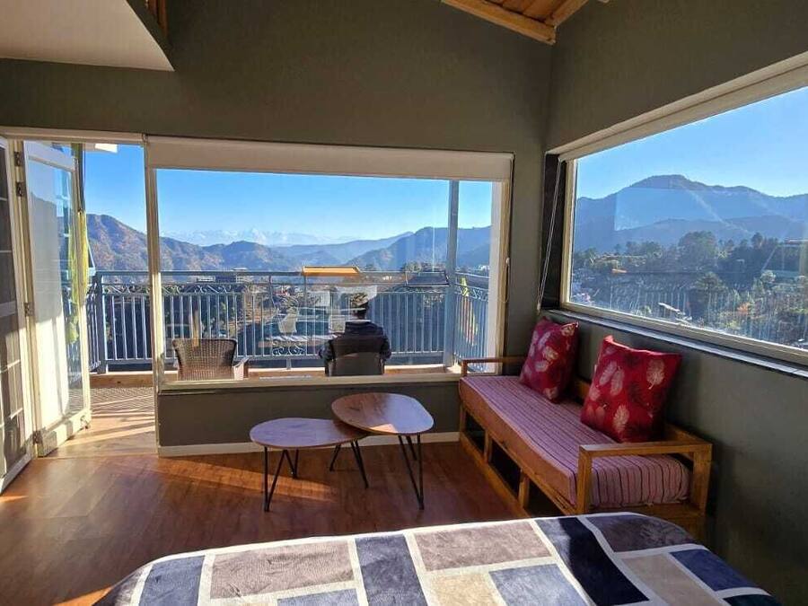 Quarto casal superluxo, vista para a colina | Escrivaninha, espaço de trabalho para notebook, Wi-Fi de cortesia