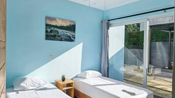 12 bedrooms, desk, iron/ironing board, free WiFi